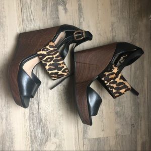 Size 8 Gianni Bini wedge